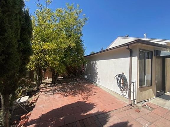 3rd image of 2394 Mayfield Ave