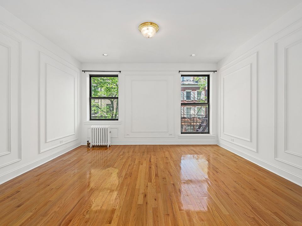 1st image of 115 W 16th St #228