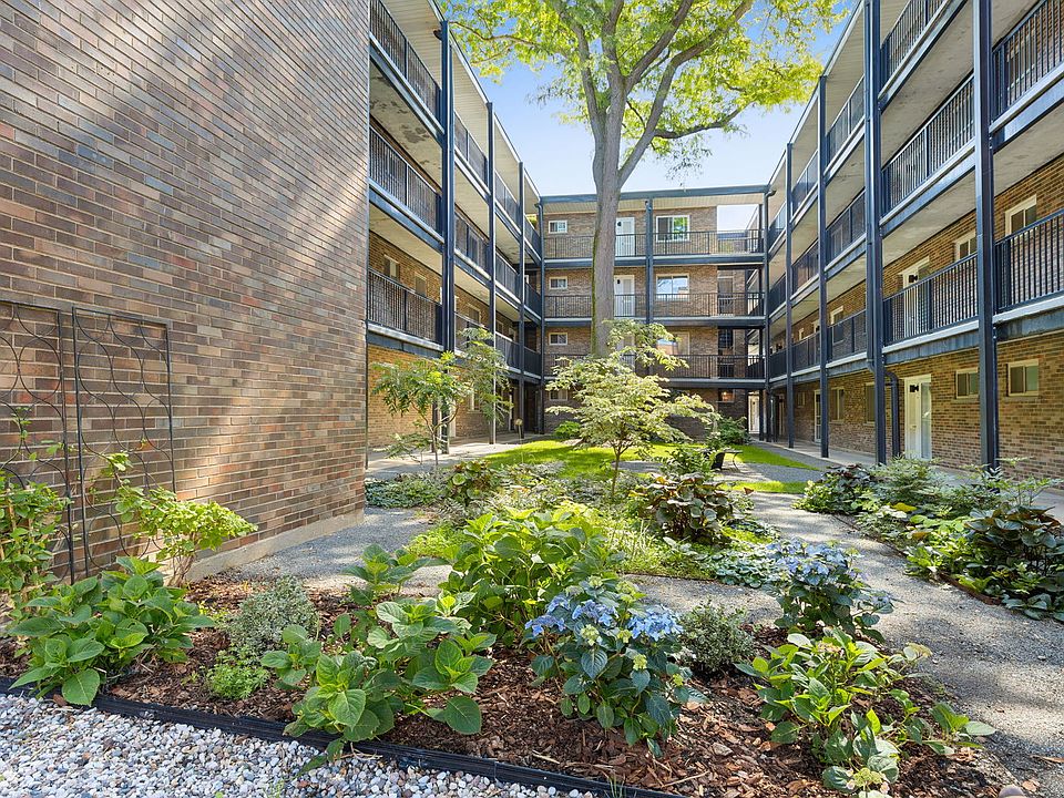 1st image of 1321 W Birchwood Ave APT 206
