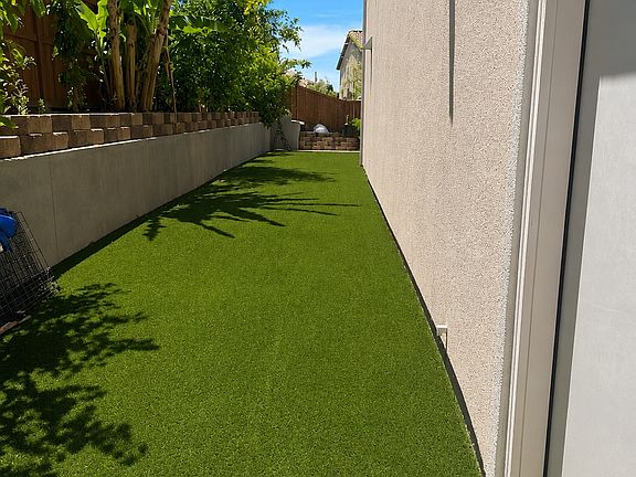 3rd image of 13590 Lilac Ct