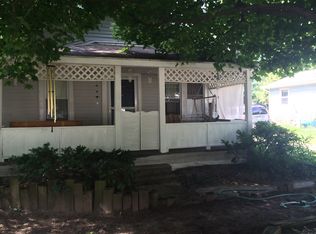 234 Maplelawn St SE, Kentwood, MI 49548