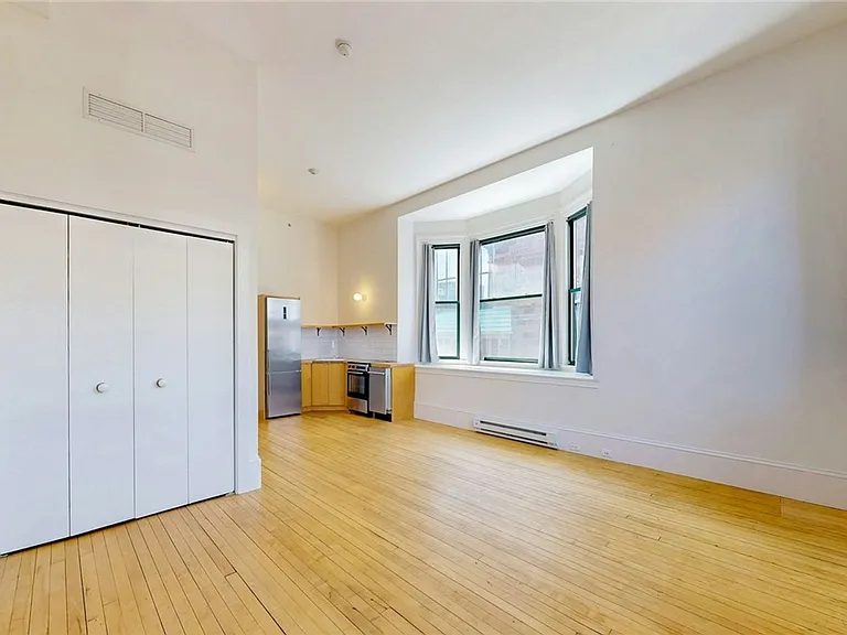 225 Weybosset St #4 — Photo 16