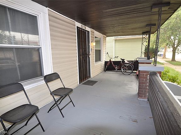 4th image of 2179 W 106th St