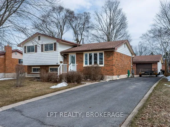 418 Knightsbridge Rd, Kingston, ON K7M 5S7