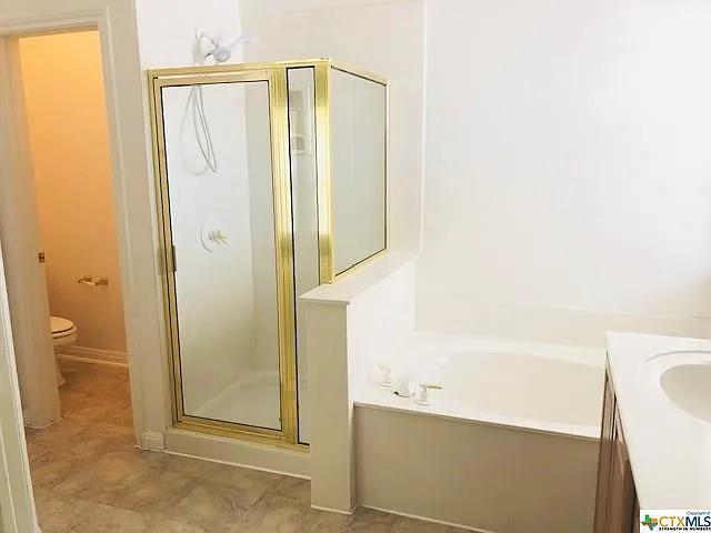 1700 Lancaster St — Photo 10