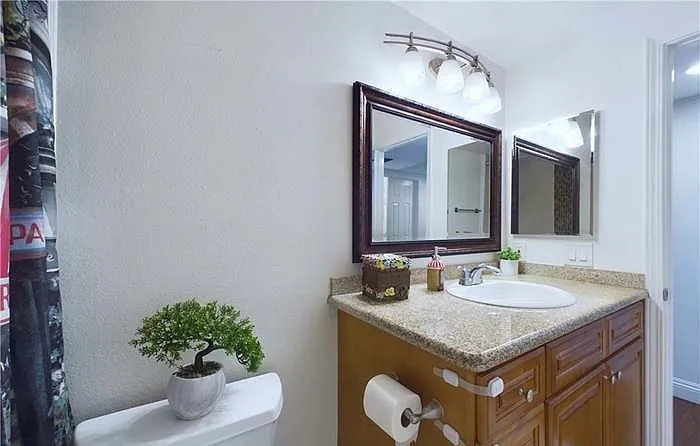 Monte Carlo Dr — Photo 26