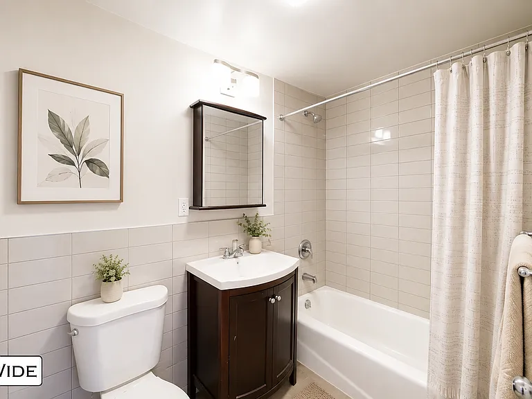 1570 2nd Ave #1C — Photo 4
