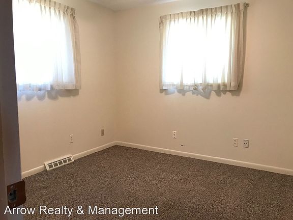 5th image of 419 31st Ave