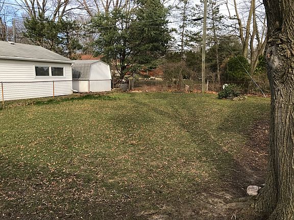 4th image of 34015 Glenview Dr