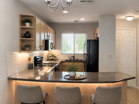 4th image of 6454 E UNIVERSITY Drive #2