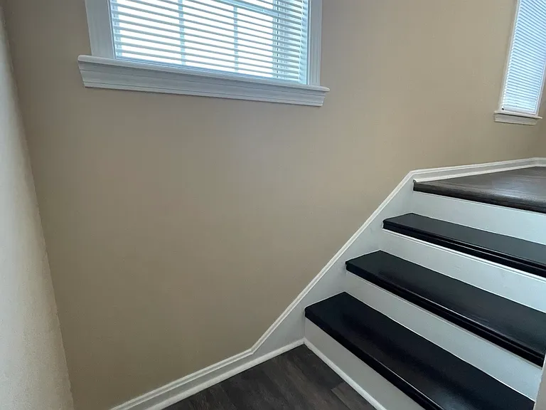 710 Finzer St — Photo 16
