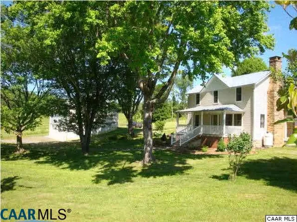2044 Simmons Gap Rd, Dyke, VA 22935