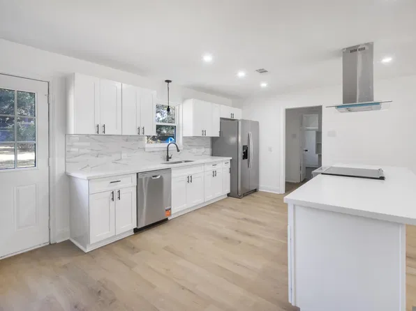 12545 Canterbury Dr, Baton Rouge, LA 70814