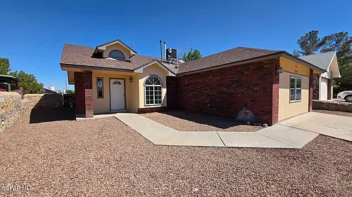 1529 Plaza Verde Dr Photo 1