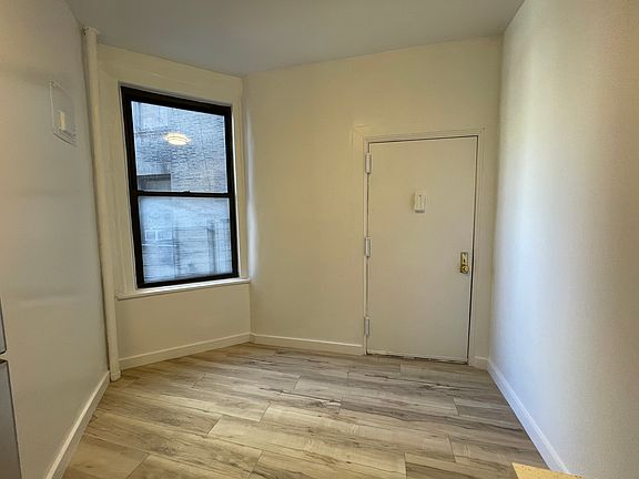 3rd image of 454 Fort Washington Ave APT 44