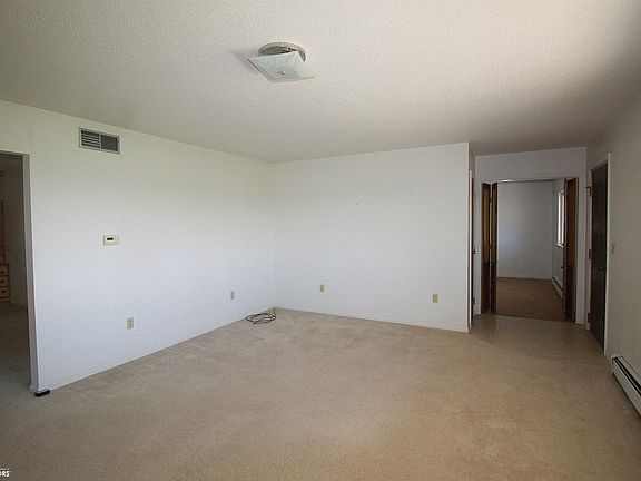 5th image of 2707 205th St