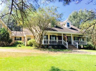 99 Plantation Rd, Carriere, MS 39426