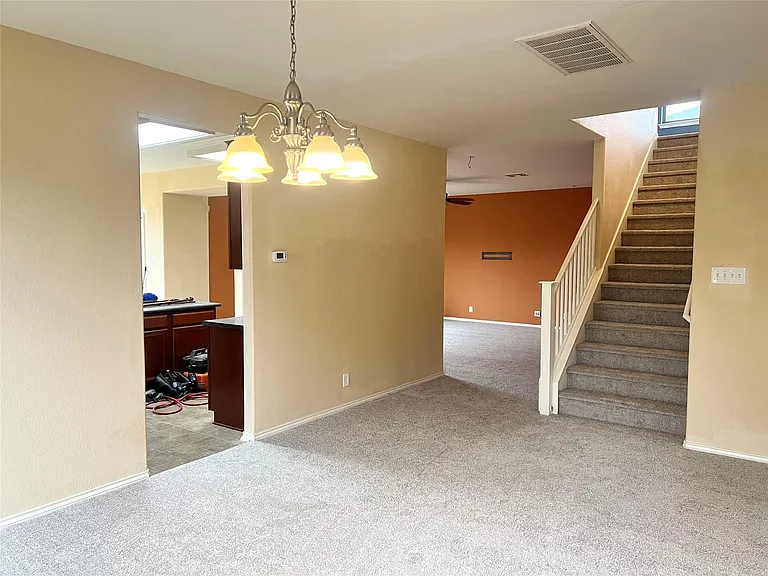 160 Mistletoe Ln — Photo 6