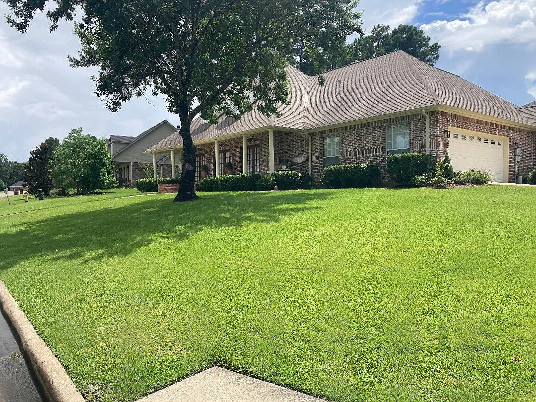 1802 Juniper Ln — Photo 1