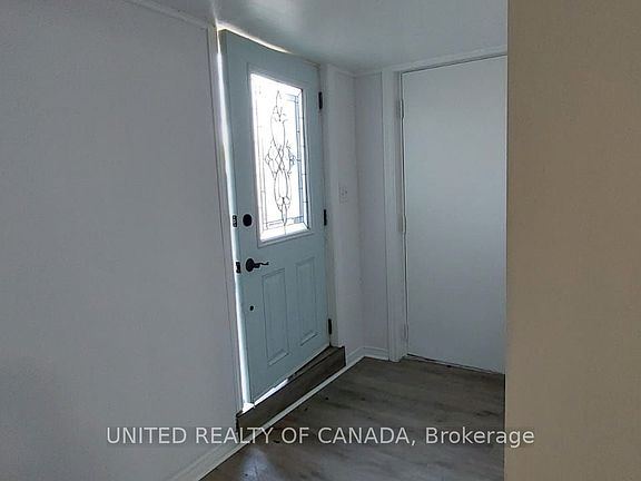 3rd image of 13 George St #2
