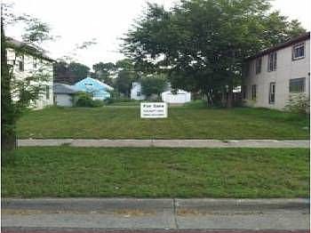 1st image of 831 Jessamine Ave E