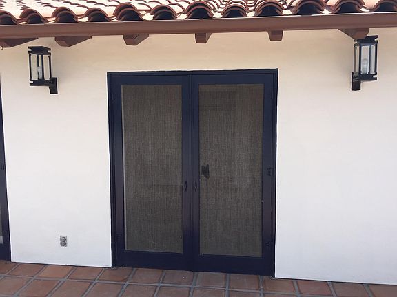 3rd image of 802 E Cota St #2A
