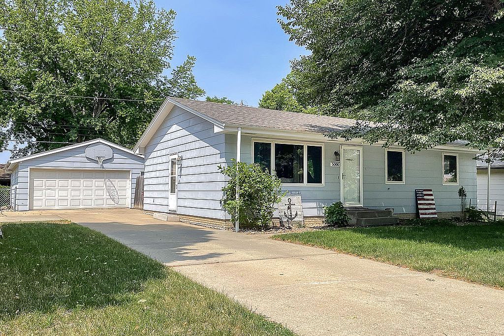 5000 W 39th St, Sioux Falls, SD 57106 | Zillow