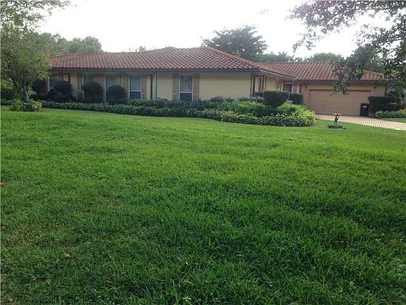 3rd image of 16221 E Troon Cir