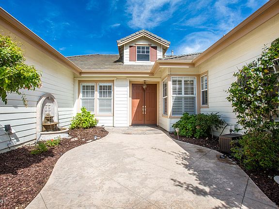 2nd image of 914 Paseo Santa Cruz