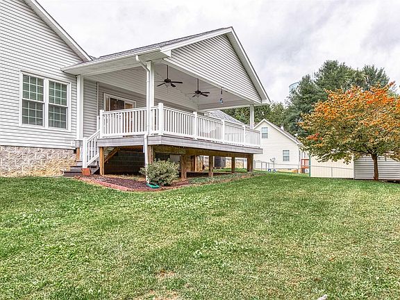 2nd image of 5654 Pine Grove Dr