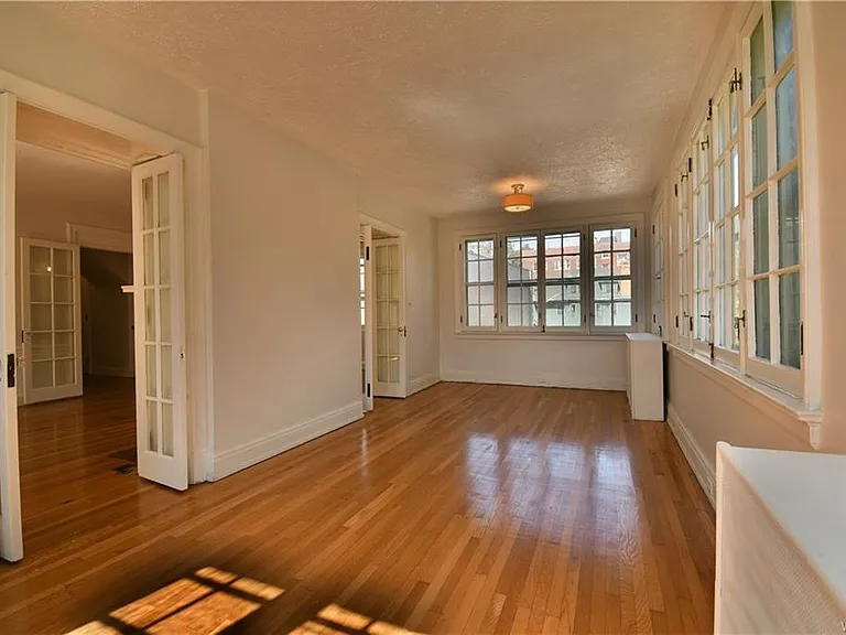 116 Linwood Ave — Photo 20