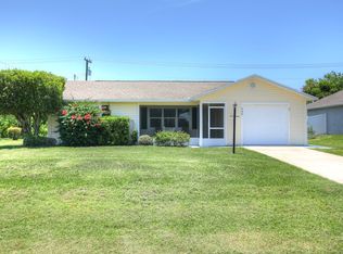 438 Ponoka St, Sebastian, FL 32958