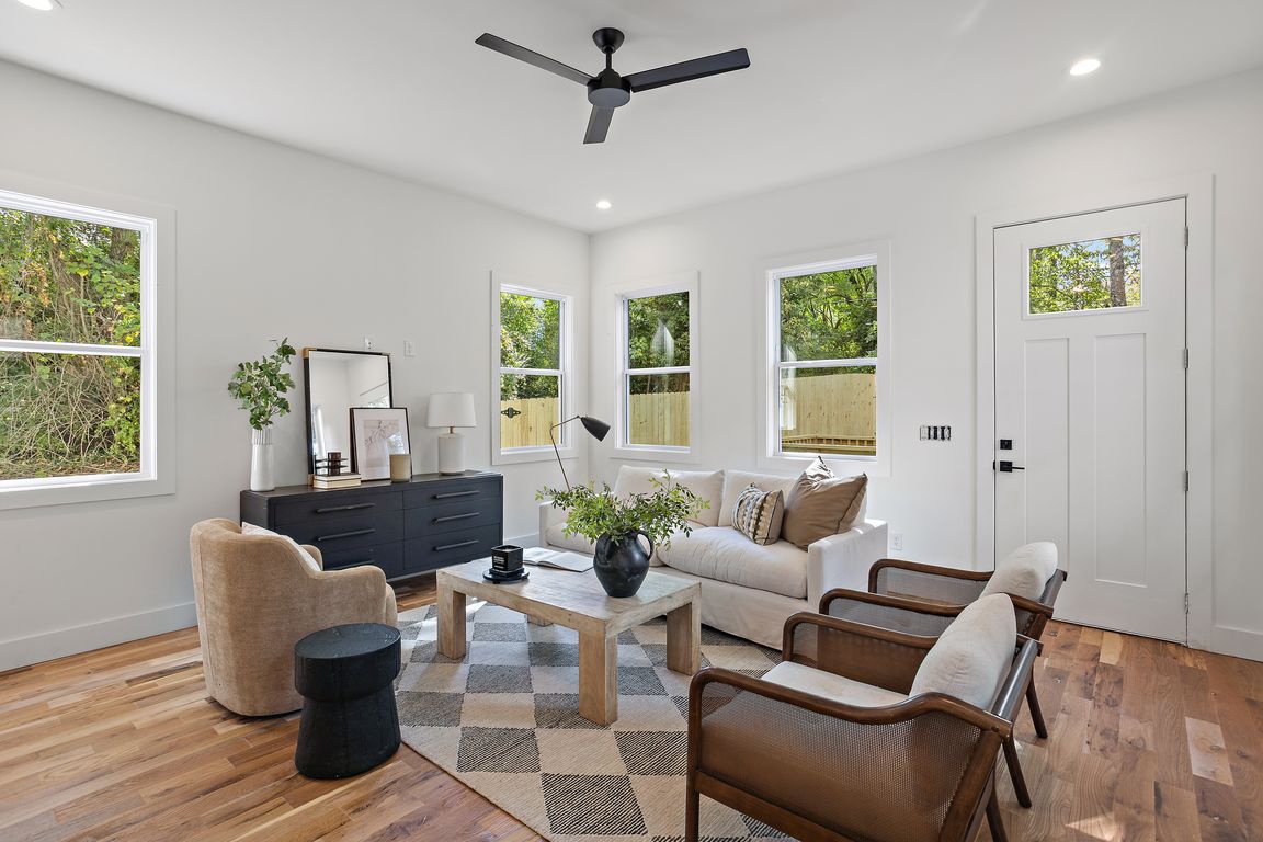 next background image