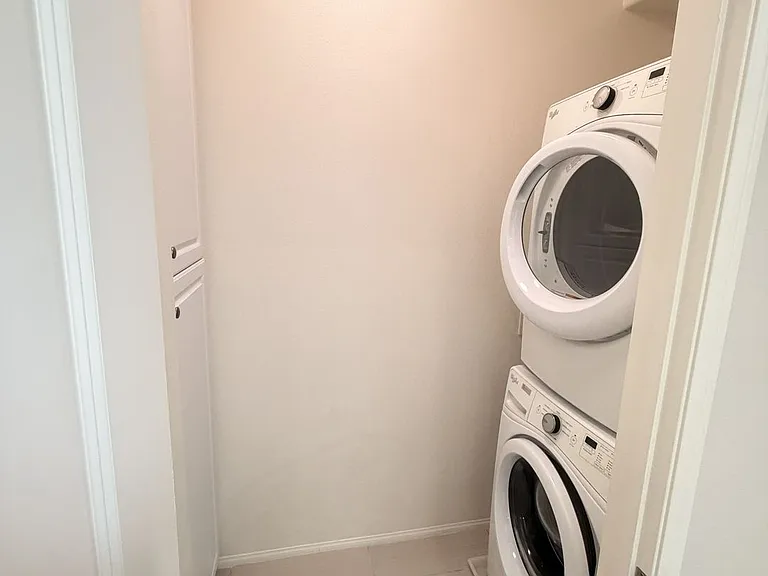 6386 Pegasus Ct — Photo 9