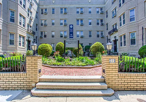 Campus Apartments Photo 1