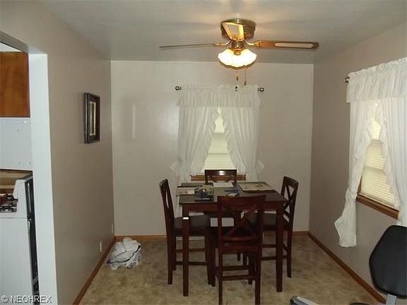 5th image of 3050 Beal St NW