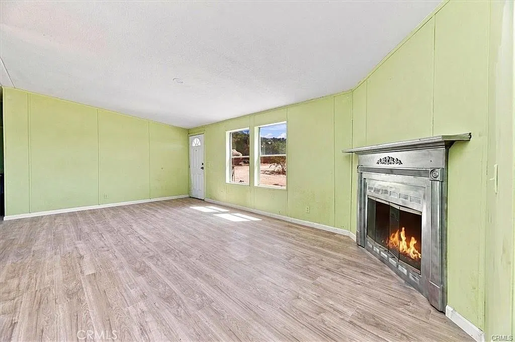 3 bed, 1456 sqft, $2,250 — Photo 2