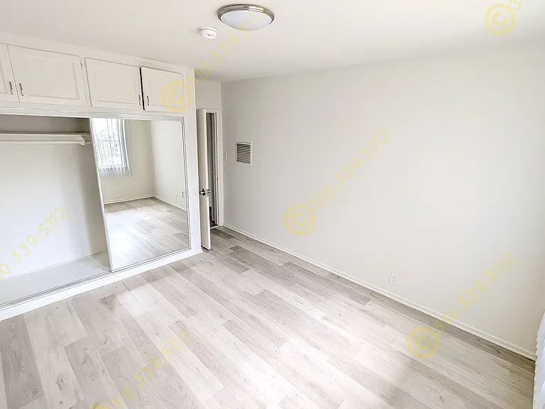 1377 S Sierra Bonita Ave #2 — Photo 16