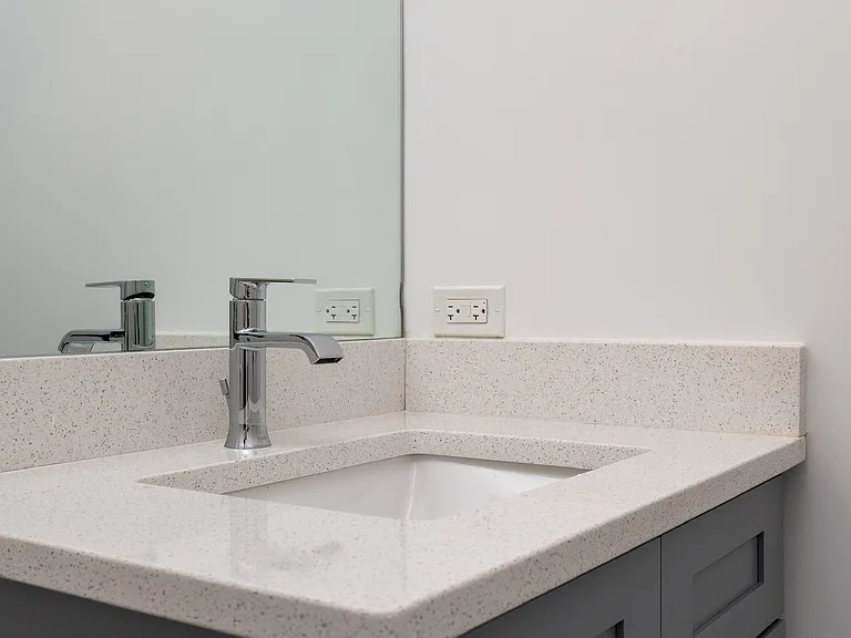 4608 S Indiana Ave #2 — Photo 12