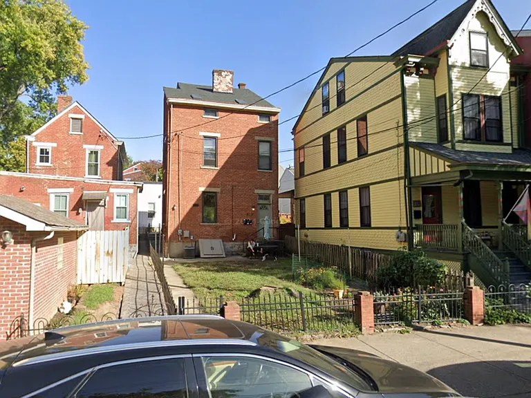 839 Perry St #3 — Photo 3