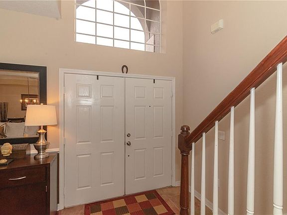 4th image of 12725 Grovehurst Ave