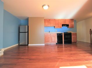 1312 Walnut St APT 4F, Philadelphia, PA 19107