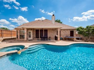 5320 Smokey Ridge Dr, Fort Worth, TX 76123