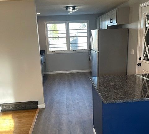 4th image of 308 Tower Ave