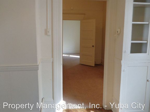 2nd image of 120 7th St APT 3