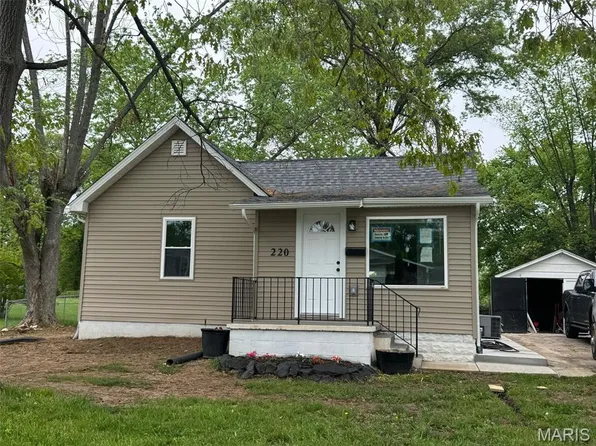 220 Virginia St, Bethalto, IL 62010