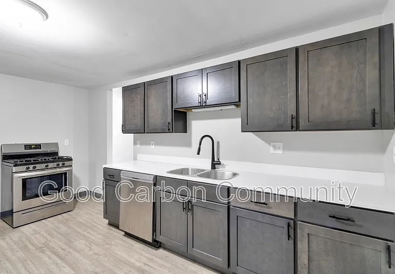 48 Water St #203 — Photo 1