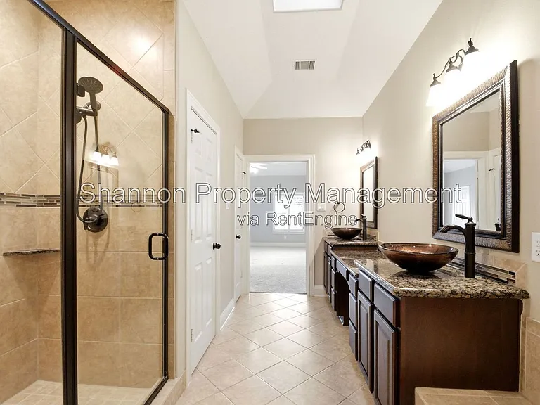 5642 Petty St #A — Photo 23
