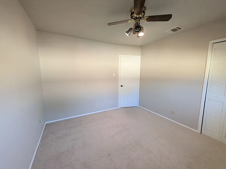 6618 Cloverbend St — Photo 48