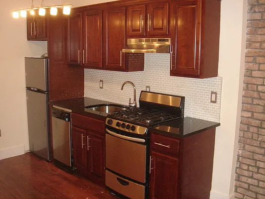 Rented by Sam Tabak | media 29